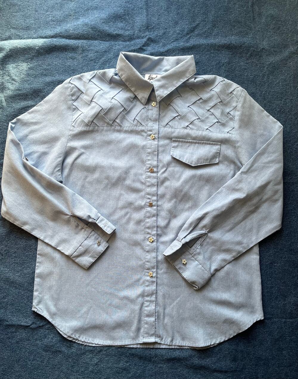 Vintage Tapestry Light Denim Hatched Accent Long Sleeve Blouse